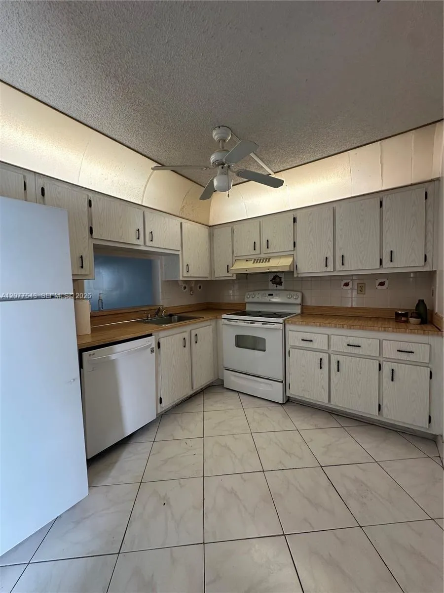 Listing  1830 SW 81st Avenue 4310, North Lauderdale, FL 33068, North Lauderdale, FL 33068