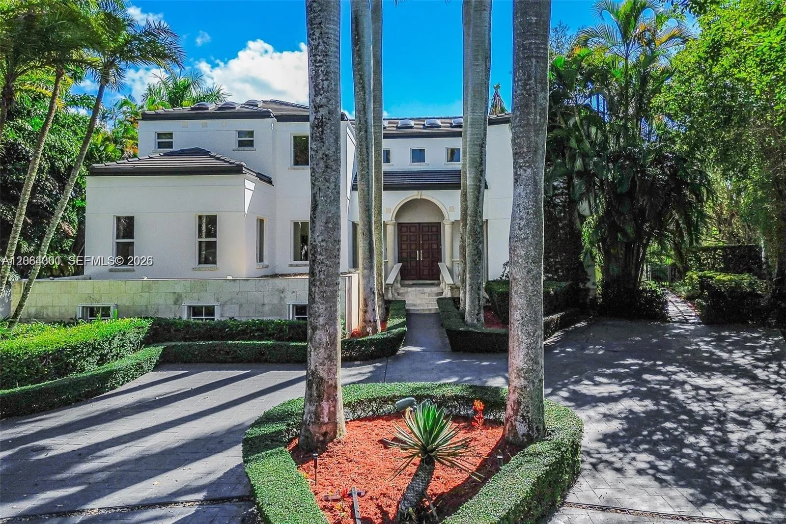 Listing  184 Paloma Drive, Coral Gables, FL 33143, Coral Gables, FL 33143