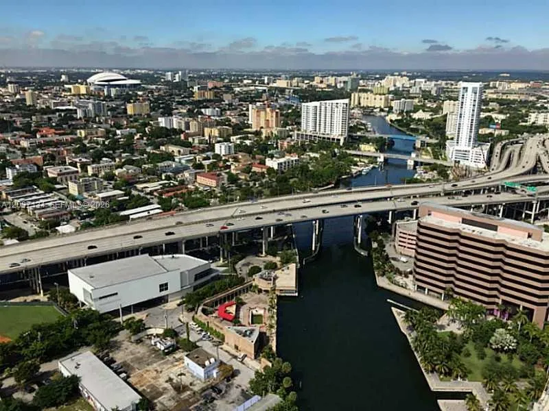 View details of listing 185 SW 7th Street 3500, Miami, FL 33130 Miami with MLS#