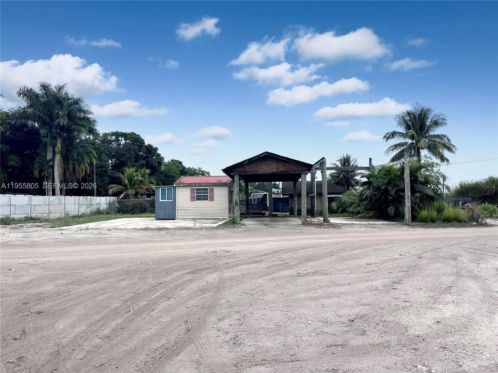 View details of listing 18701 Sheridan Street, Southwest Ranches, FL 33332 Southwest Ranches with MLS#