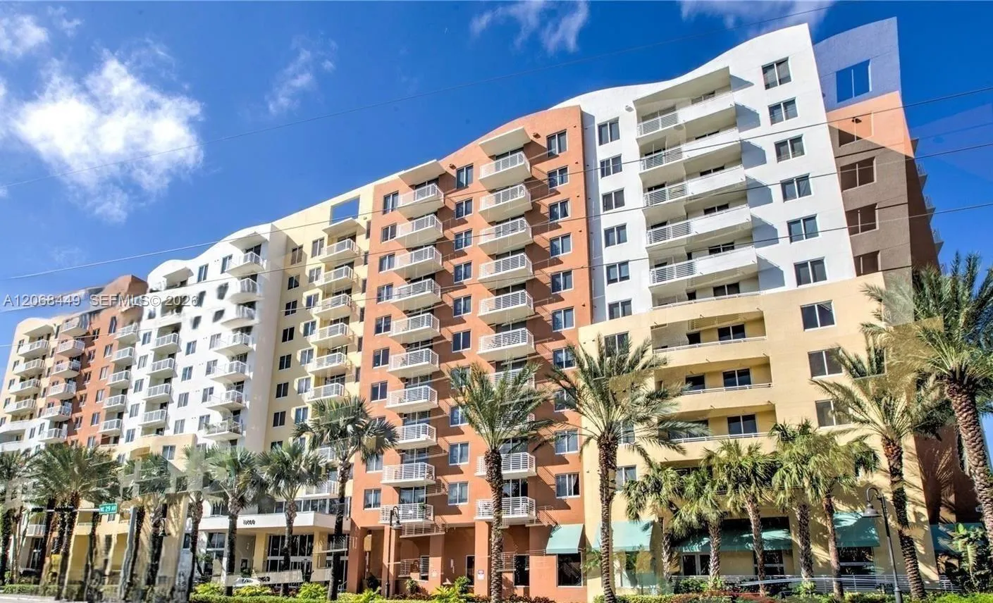 View details of listing 18800 NE 29th Avenue 221, Aventura, FL 33180 Aventura with MLS#