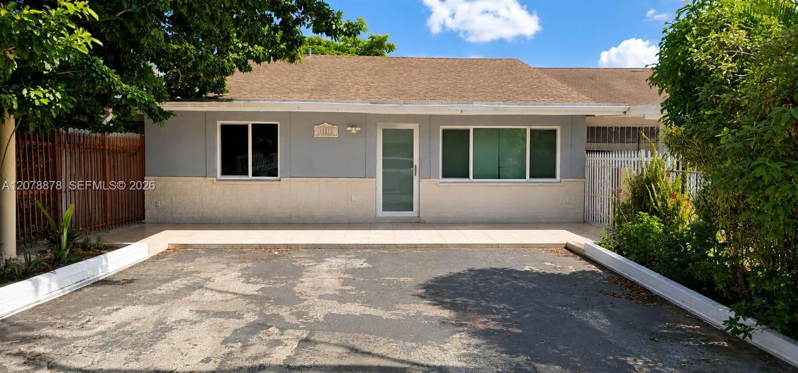 View details of listing 18820 NW 45th Avenue, Miami Gardens, FL 33055 Miami Gardens with MLS# 
