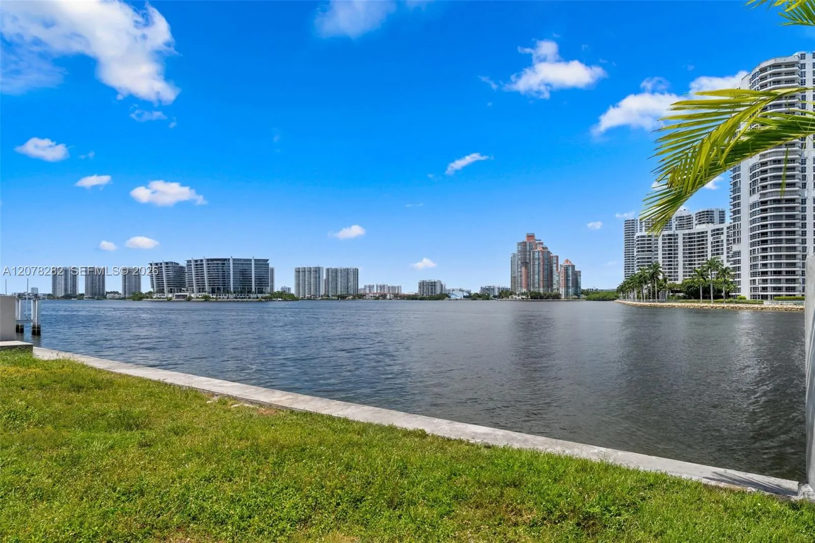 View details of listing 18970 N Bay Road, Sunny Isles Beach, FL 33160 Sunny Isles Beach with MLS#