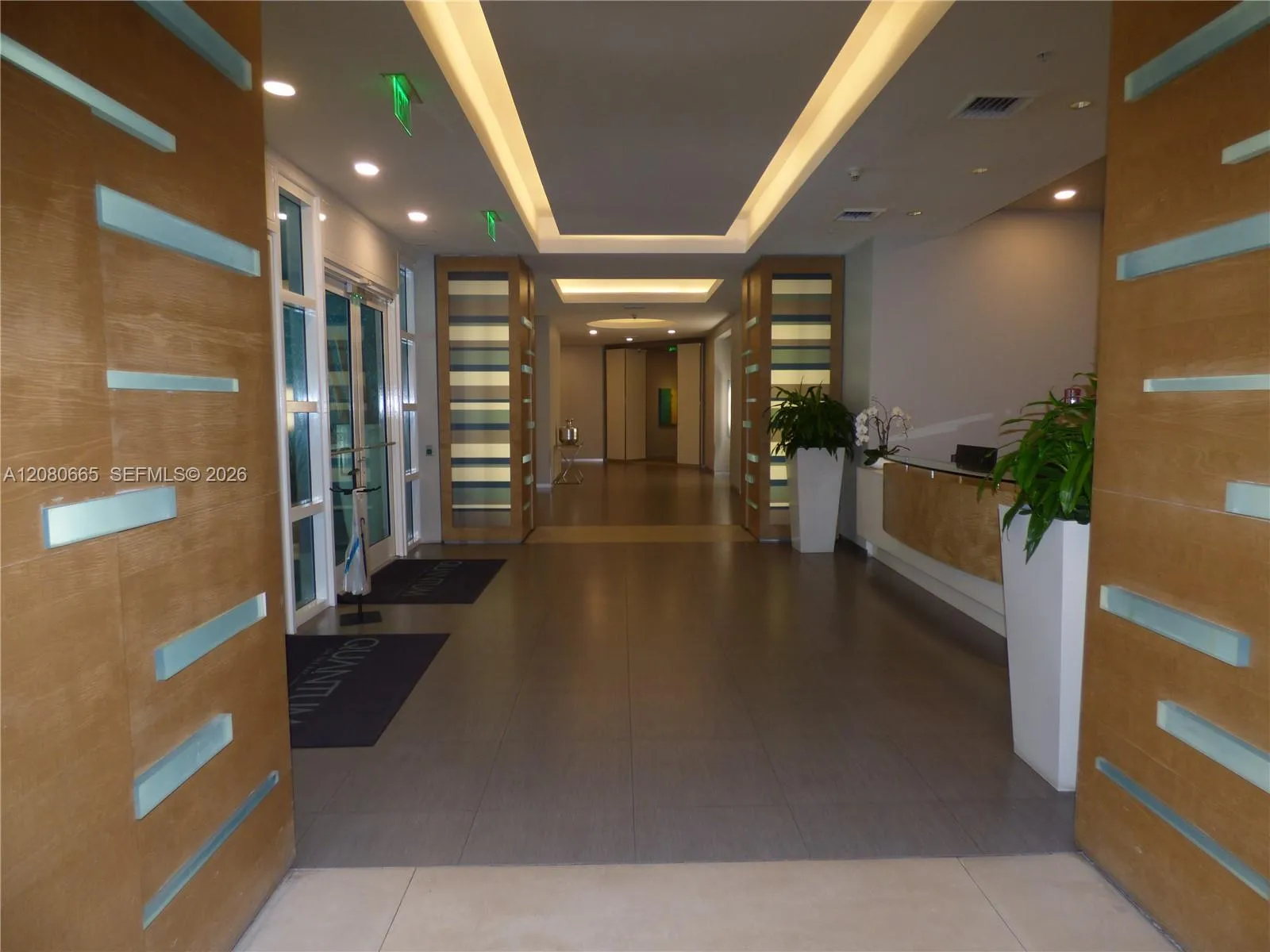 View details of listing 1900 N Bayshore Drive 2905, Miami, FL 33132 Miami with MLS# 