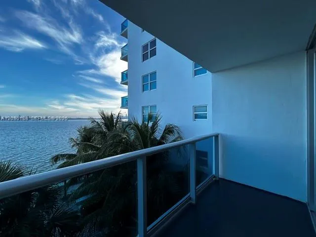 View details of listing 1900 S Treasure Drive 3U, North Bay Village, FL 33141 North Bay Village with MLS# 