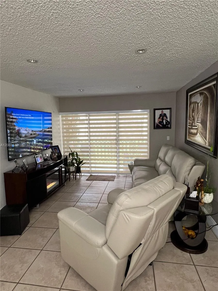 Listing  1900 W 68th Street F104, Hialeah, FL 33014, Hialeah, FL 33014