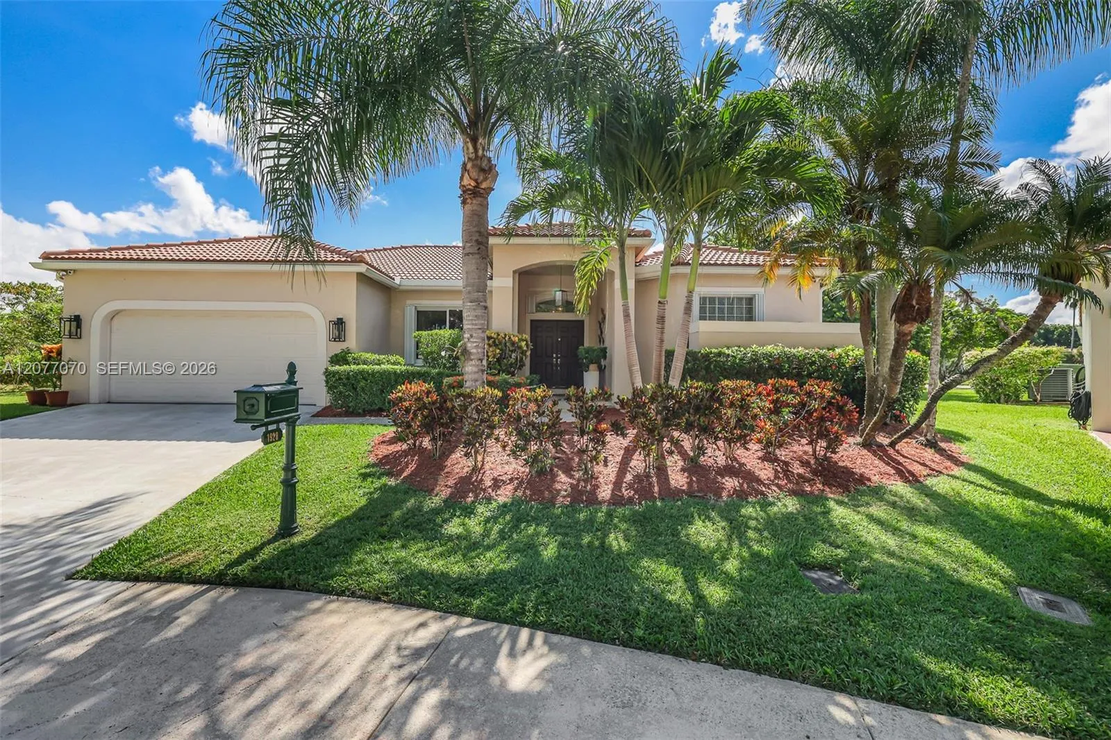 Listing  1928 Water Ridge Drive, Weston, FL 33326, Weston, FL 33326