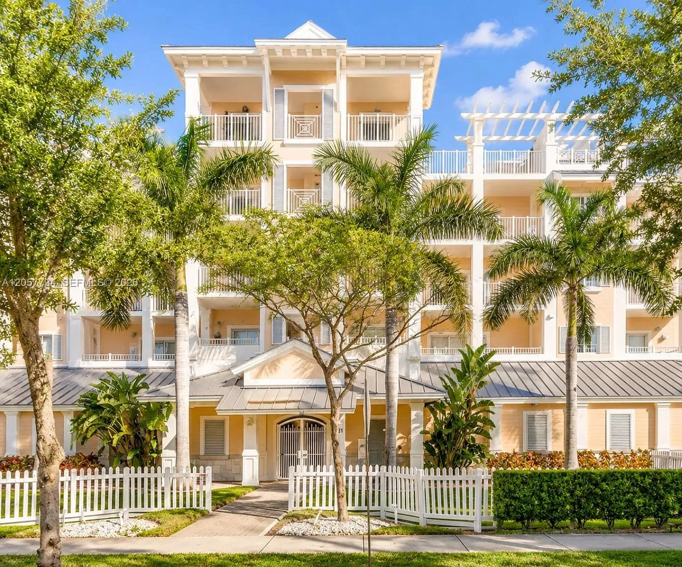 Listing  1931 NE 2nd Street 405, Deerfield Beach, FL 33441, Deerfield Beach, FL 33441