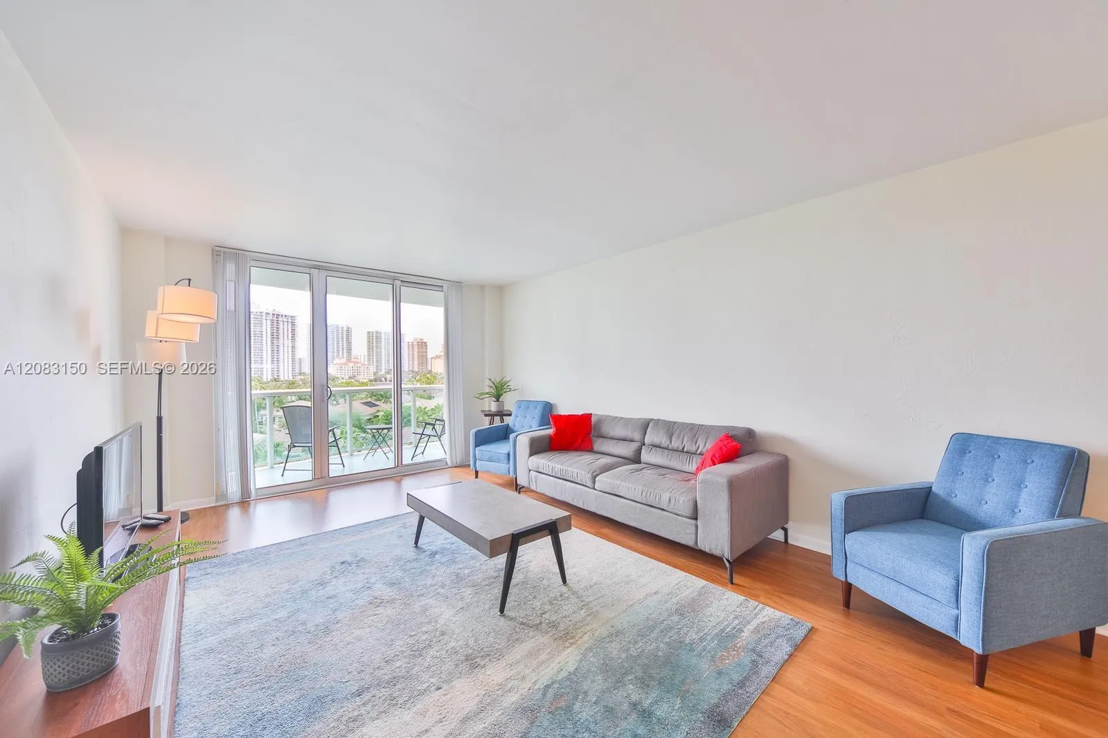 Listing  19370 Collins Avenue 622, Sunny Isles Beach, FL 33160, Sunny Isles Beach, FL 33160