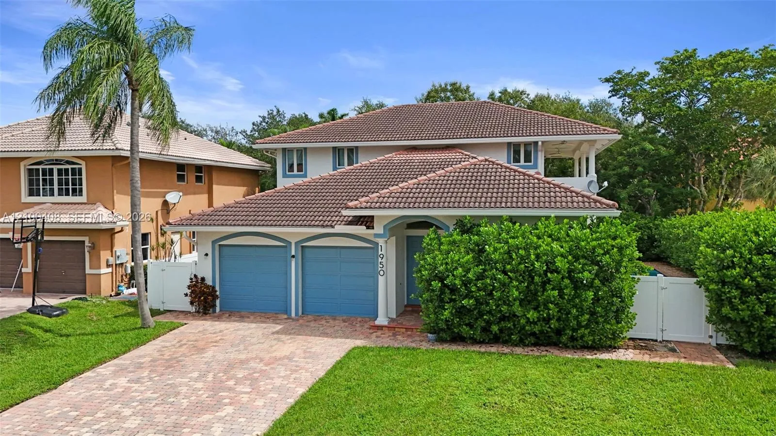 View details of listing 1950 Blue Water Terrace S, Lauderdale-By-The-Sea, FL 33308 Lauderdale-By-The-Sea with MLS# 