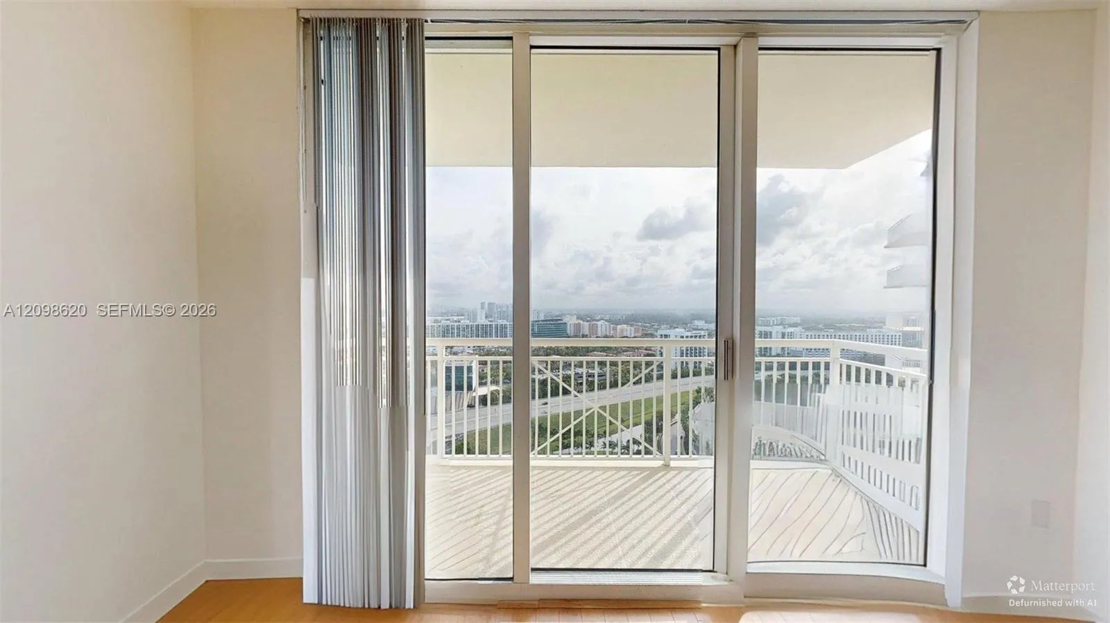 View details of listing 19501 W Country Club Drive 2505, Aventura, FL 33180 Aventura with MLS# 