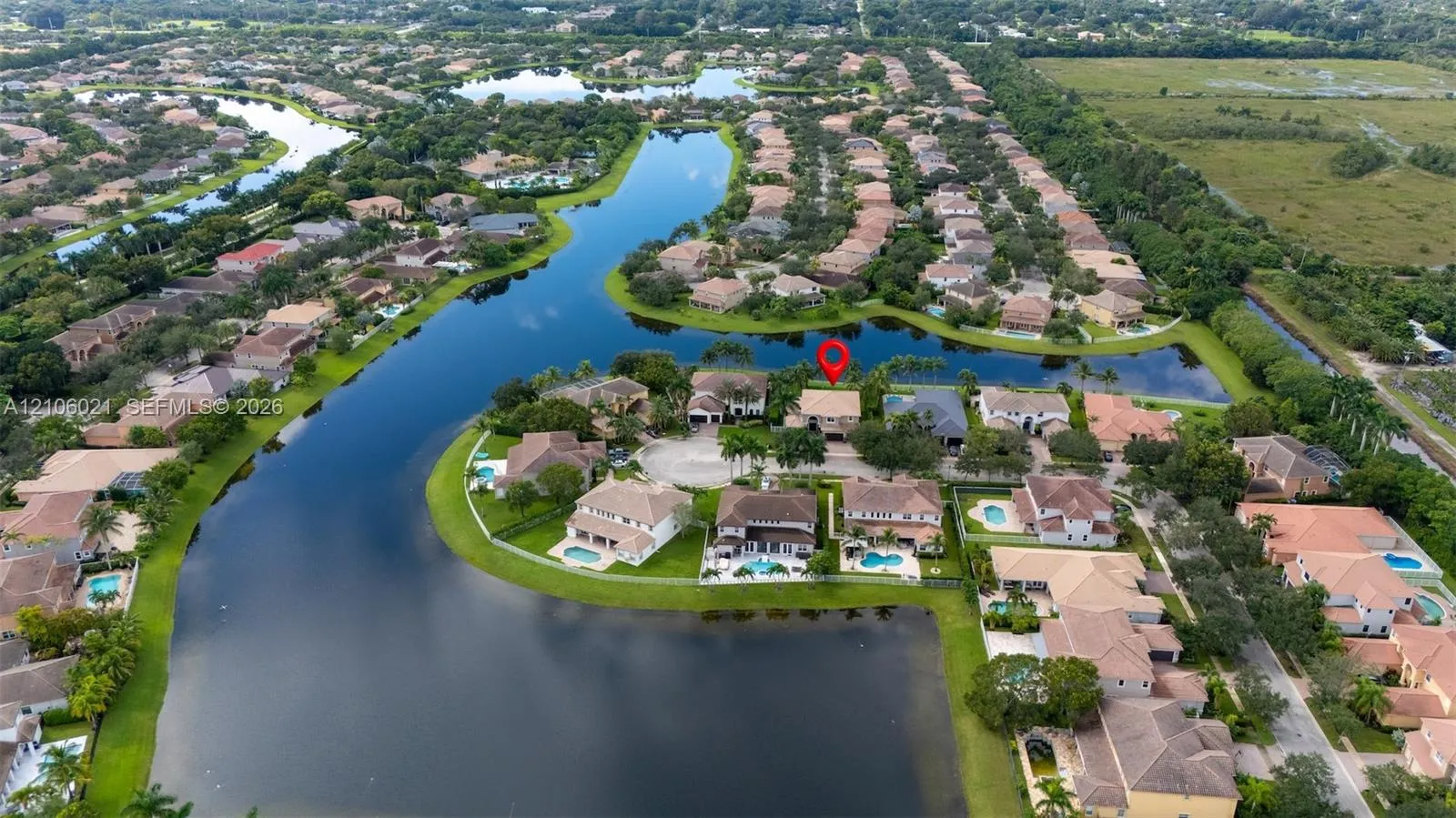 View details of listing 19510 S Coquina Way, Weston, FL 33332 Weston with MLS#