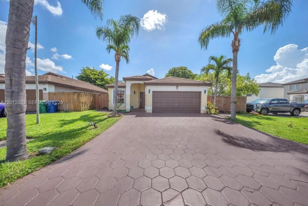 Listing  19573 NW 82nd Place, Hialeah, FL 33015, Hialeah, FL 33015
