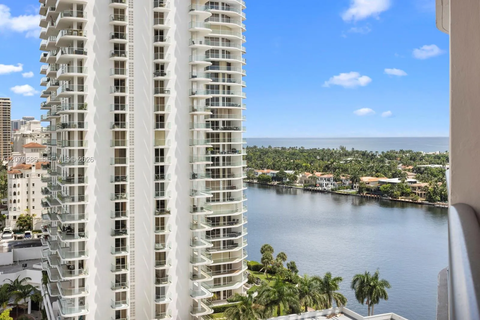 Listing  19667 W Turnberry Way 15-G, Aventura, FL 33180, Aventura, FL 33180
