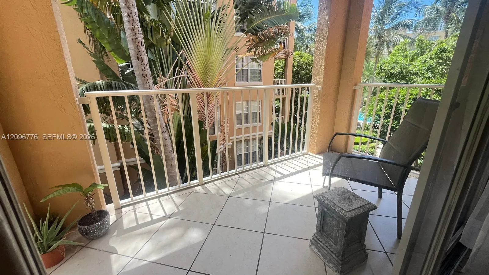 View details of listing 19801 E Country Club Drive 4302, Aventura, FL 33180 Aventura with MLS# 