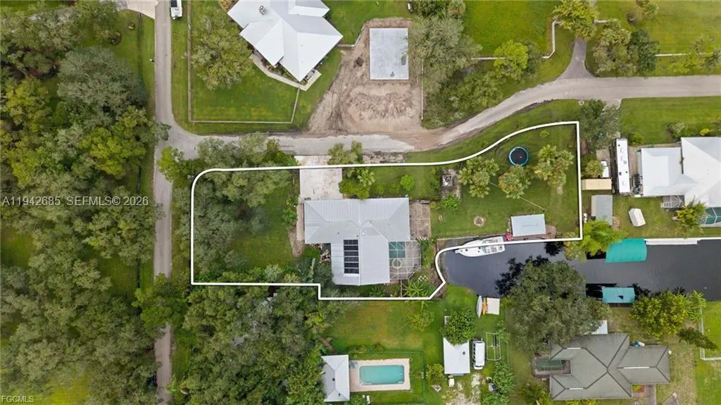 Listing  1981 Carbonata Drive, FL 33920, FL 33920