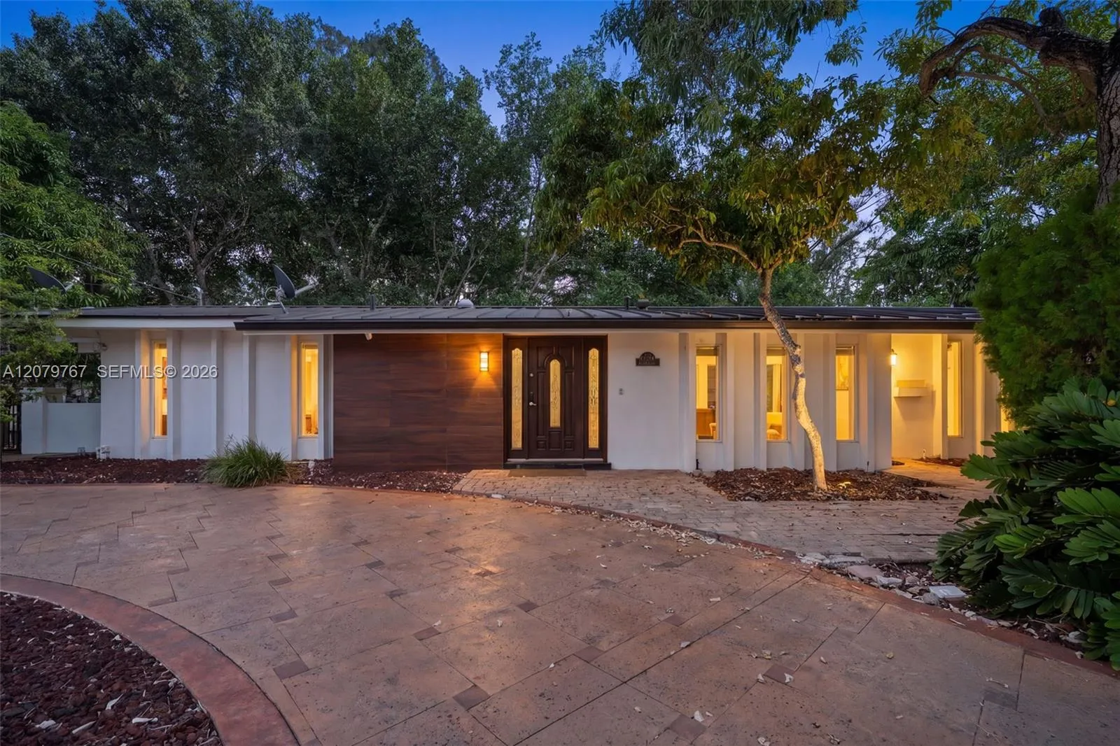 Listing  19860 NE 24th Court, Miami, FL 33180, Miami, FL 33180