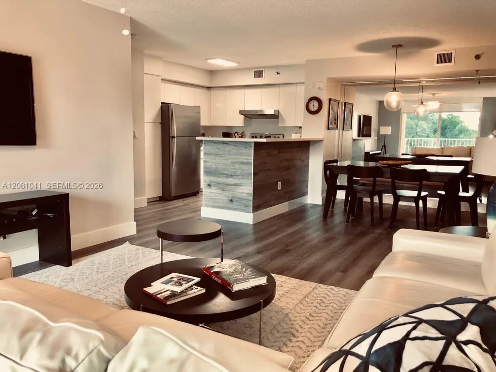 Listing  19999 E Country Club Drive 1401, Aventura, FL 33180, Aventura, FL 33180