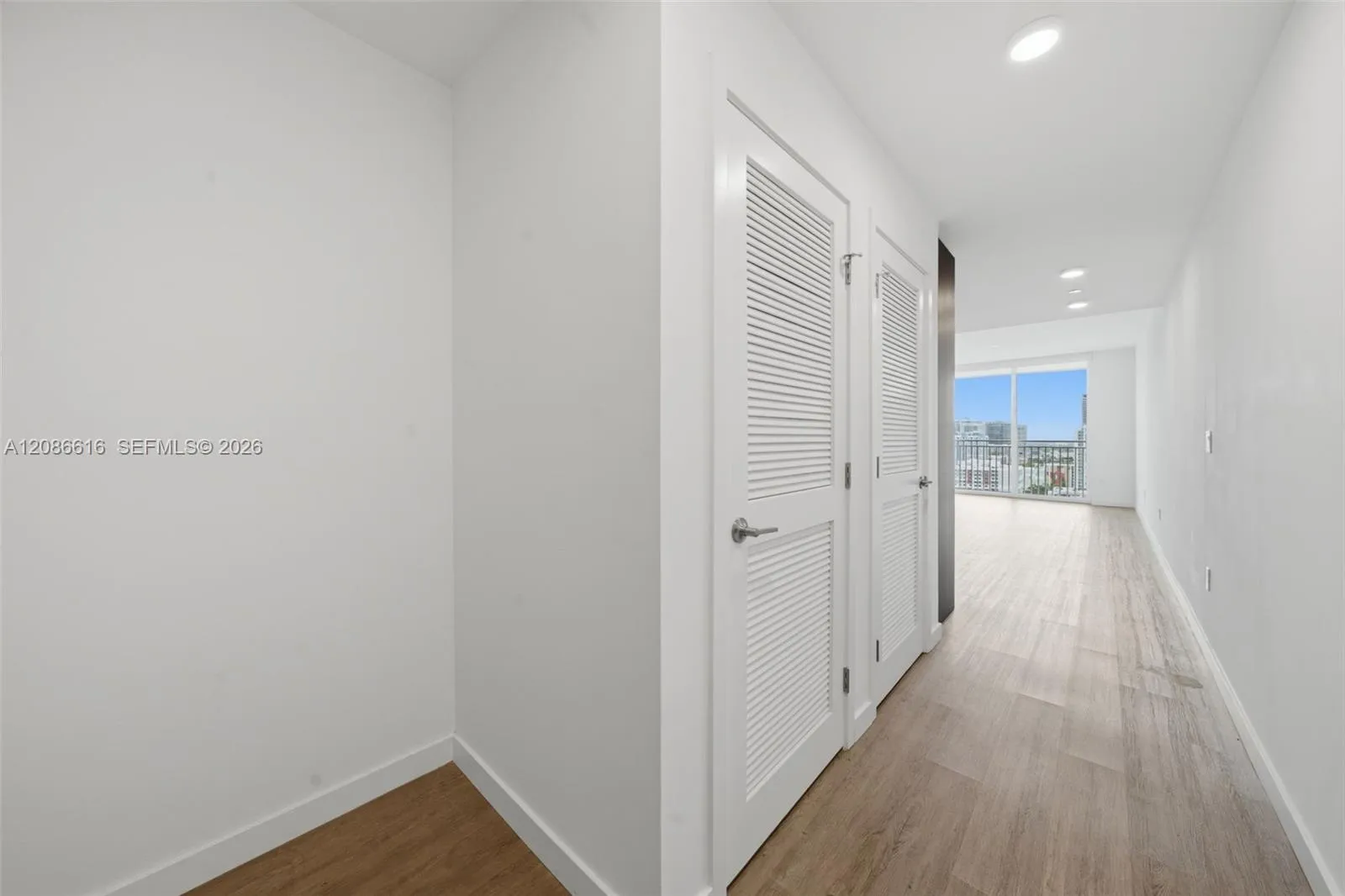 View details of listing 2000 Biscayne Boulevard 1903, Miami, FL 33137 Miami with MLS#