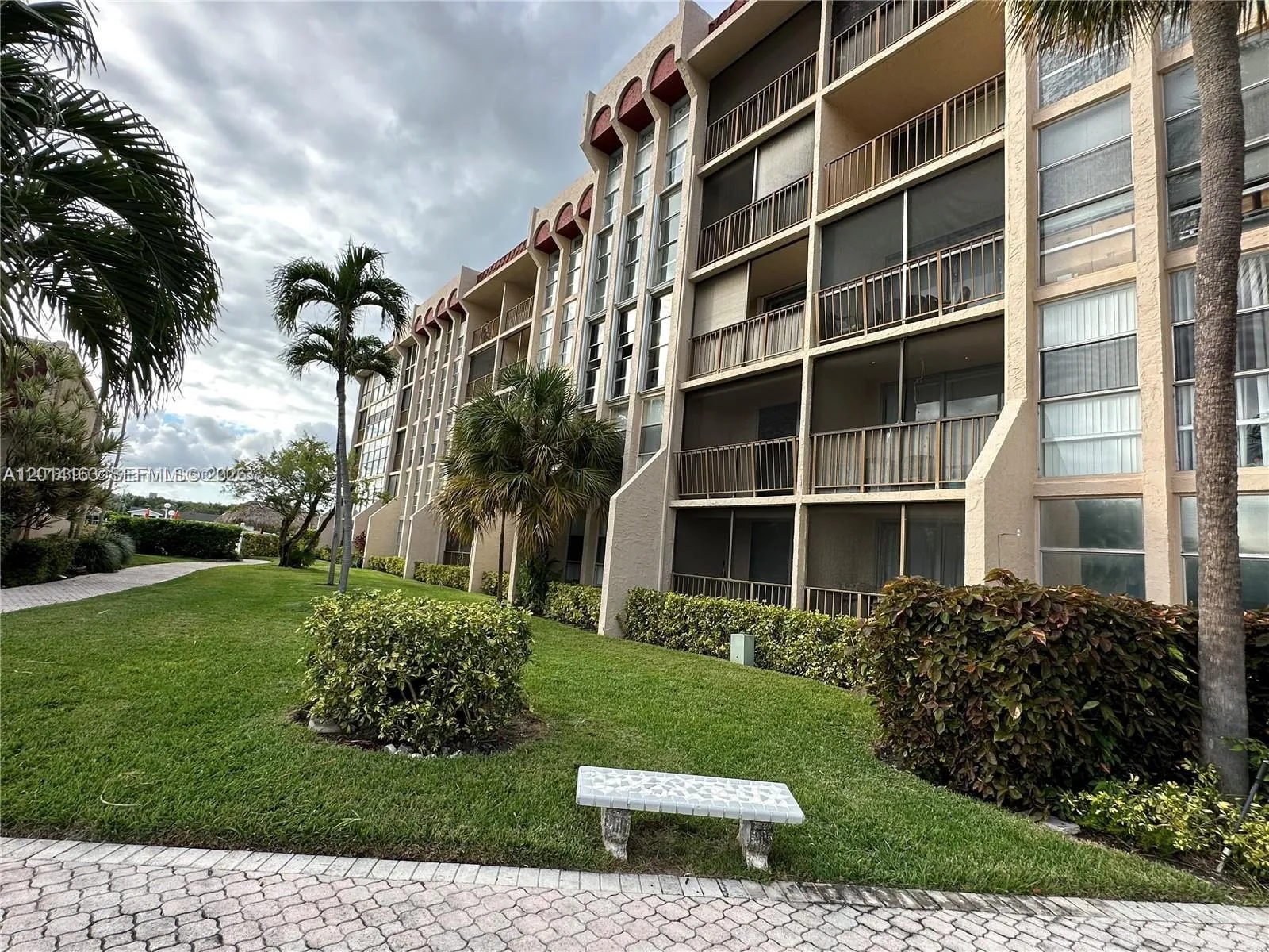 View details of listing 2001 Atlantic Shores Boulevard 104, Hallandale Beach, FL 33009 Hallandale Beach with MLS# 