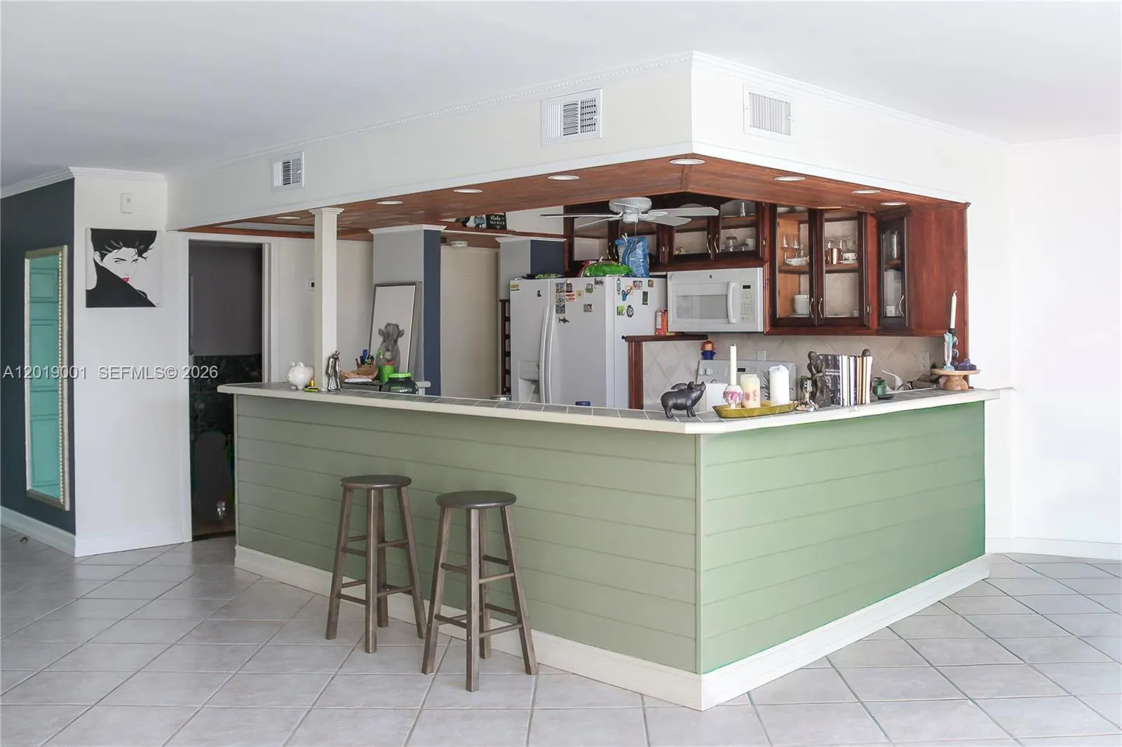 View details of listing 2001 Atlantic Shores Boulevard 312, Hallandale Beach, FL 33009 Hallandale Beach with MLS# 