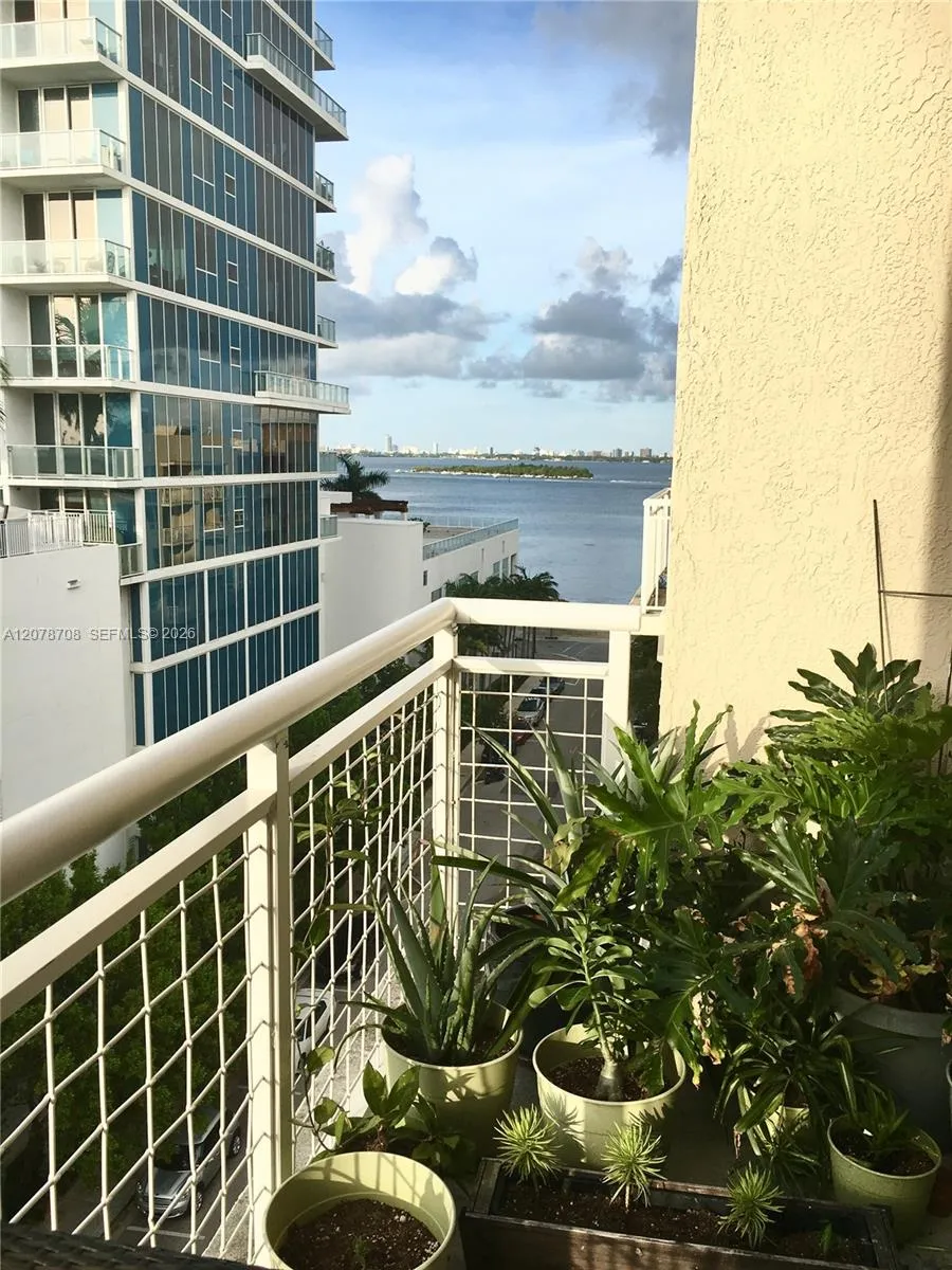 View details of listing 2001 Biscayne Boulevard 2604, Miami, FL 33137 Miami with MLS# 