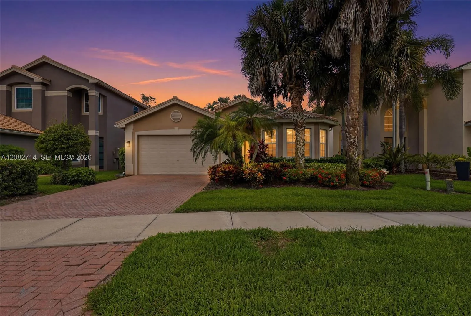 View details of listing 2009 Isla De Palma Circle, FL 34119  with MLS# 