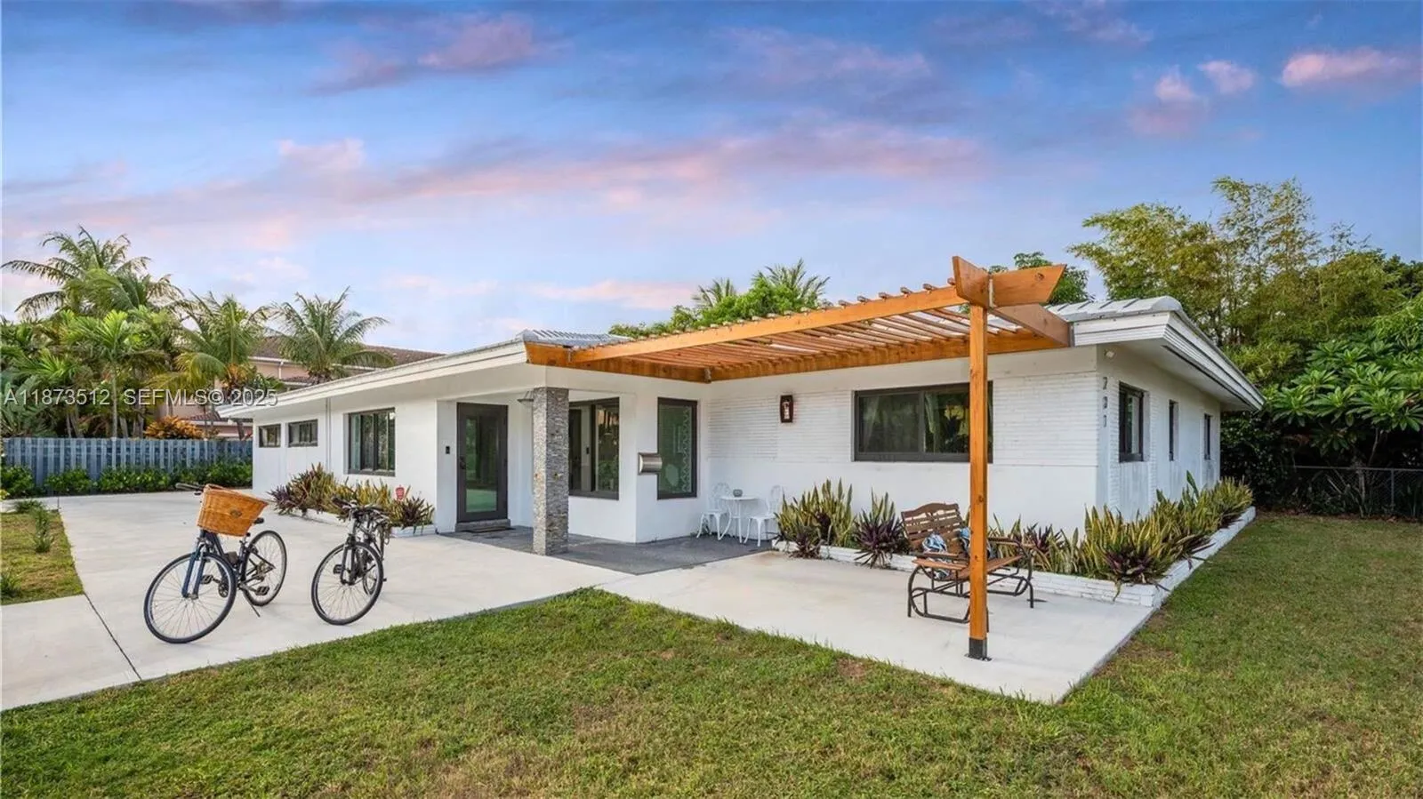 Listing  201 NE 26th Avenue, Pompano Beach, FL 33062, Pompano Beach, FL 33062