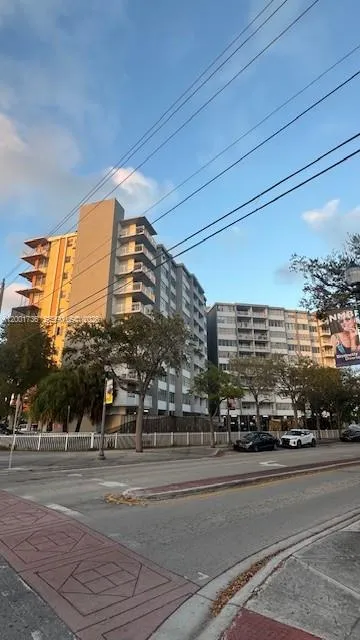 Listing  2025 NE 164th Street 616, North Miami Beach, FL 33162, North Miami Beach, FL 33162