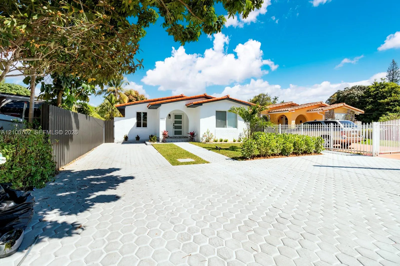 View details of listing 2039 SW 60th Court, Miami, FL 33155 Miami with MLS# 