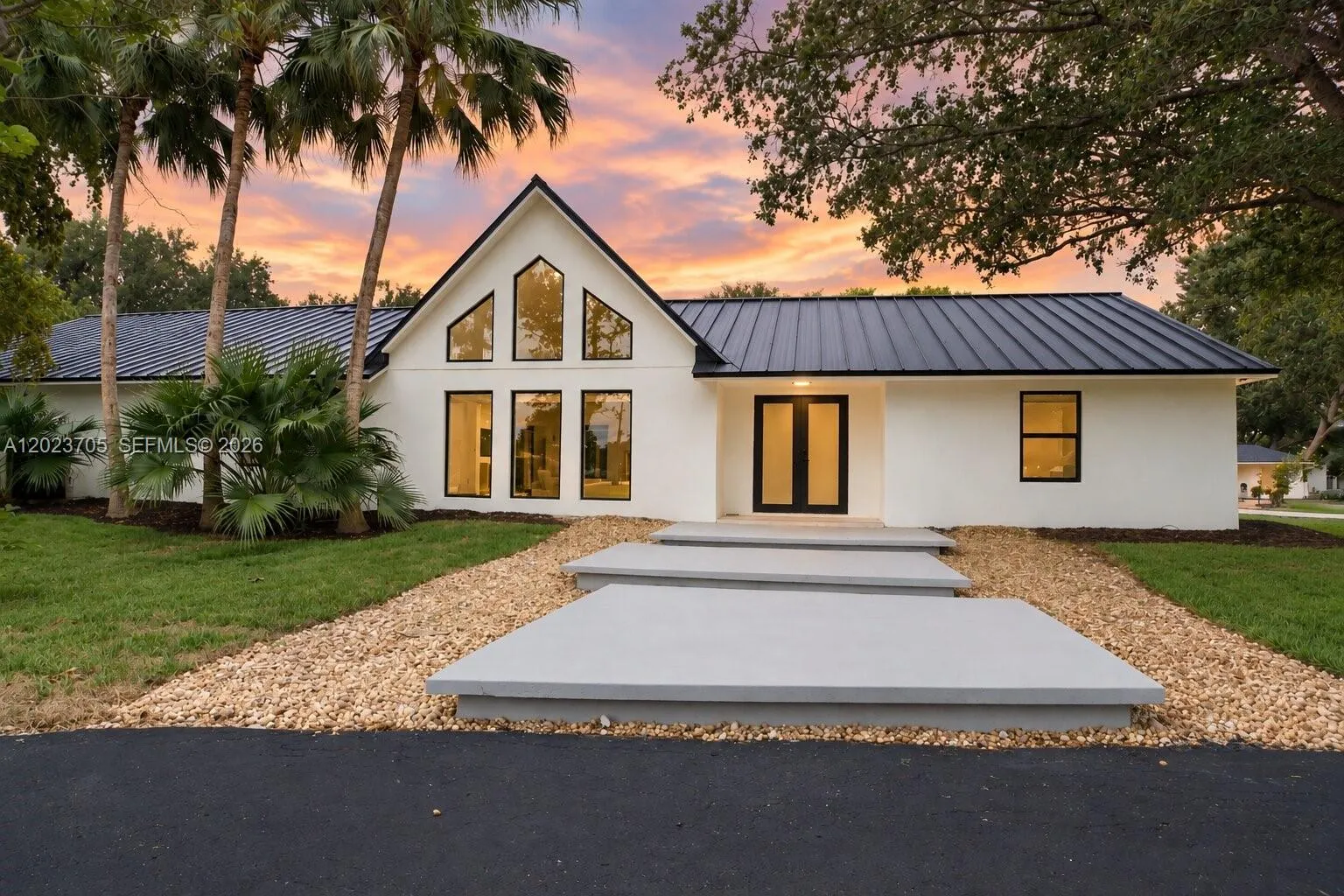 View details of listing 20500 SW 50th Place, Southwest Ranches, FL 33332 Southwest Ranches with MLS#