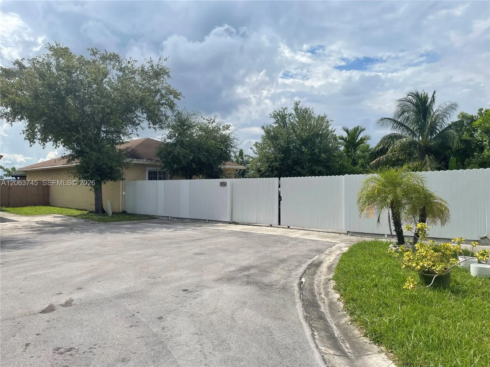 Listing  20764 NW 31st Avenue, Miami Gardens, FL 33056, Miami Gardens, FL 33056