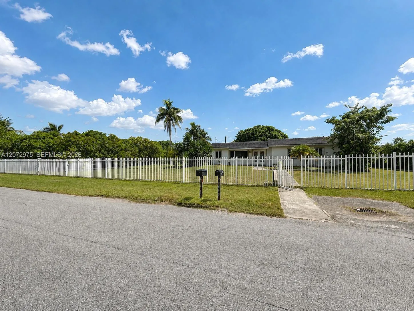 Listing  20890 SW 236th Street, Homestead, FL 33031, Homestead, FL 33031