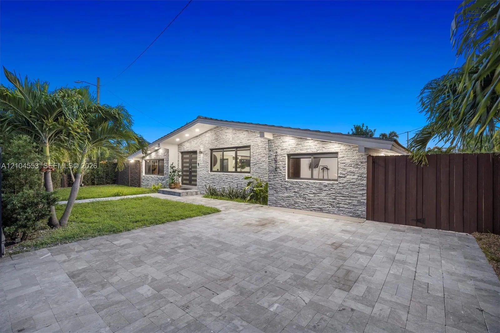 Listing  20930 NE 26th Avenue, Miami, FL 33180, Miami, FL 33180