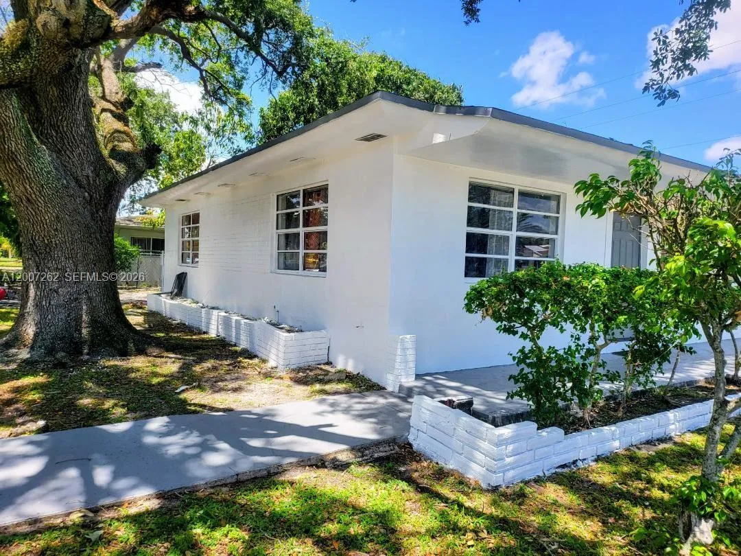 Listing  2099 NE 172 Street, North Miami Beach, FL 33162, North Miami Beach, FL 33162
