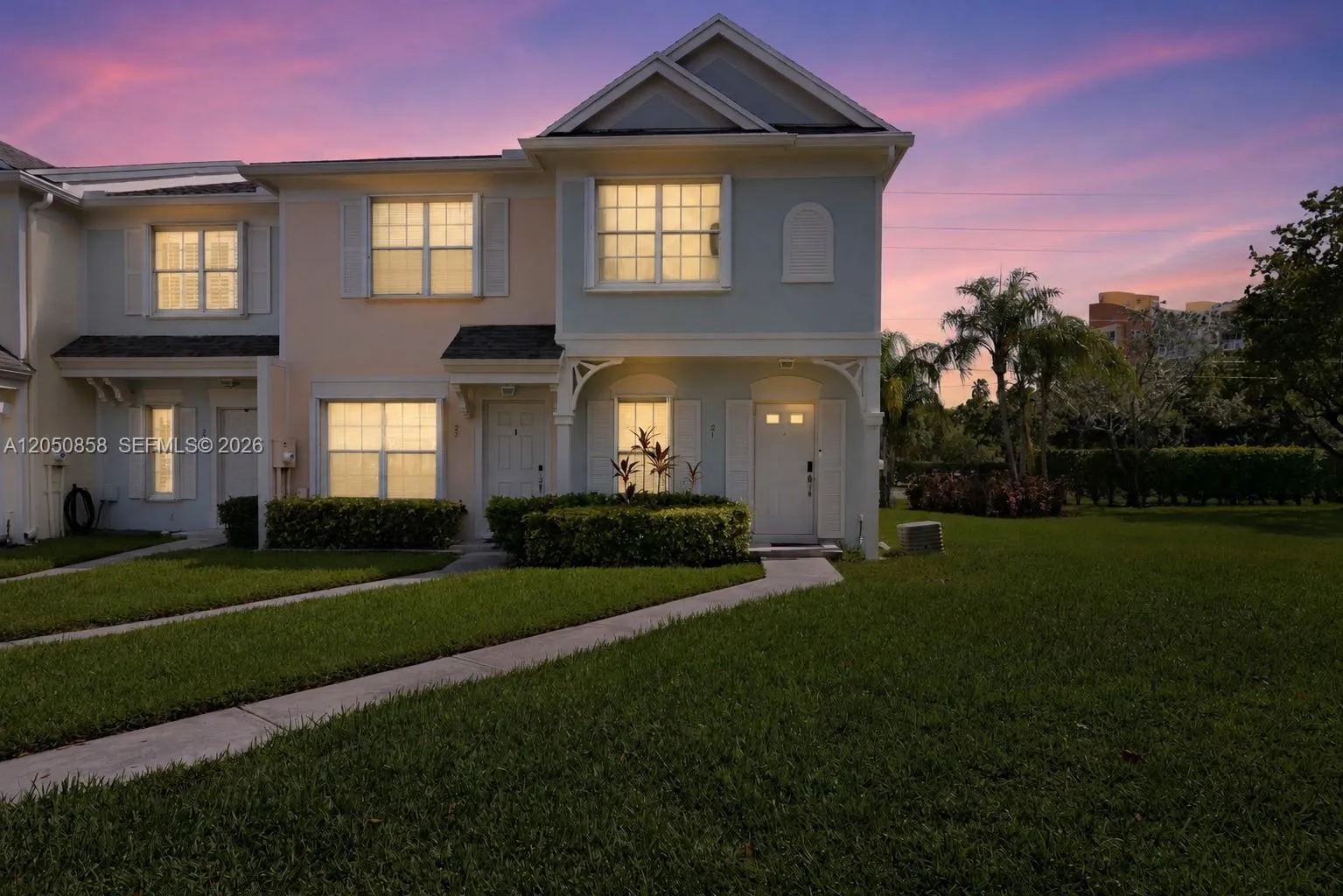 Listing  21 Simonton Circle, Weston, FL 33326, Weston, FL 33326