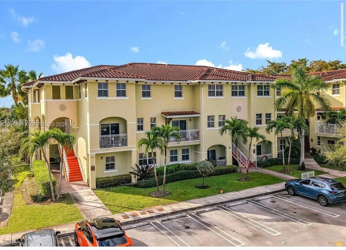 Listing  210 NW 109th Avenue 210, Miami, FL 33172, Miami, FL 33172