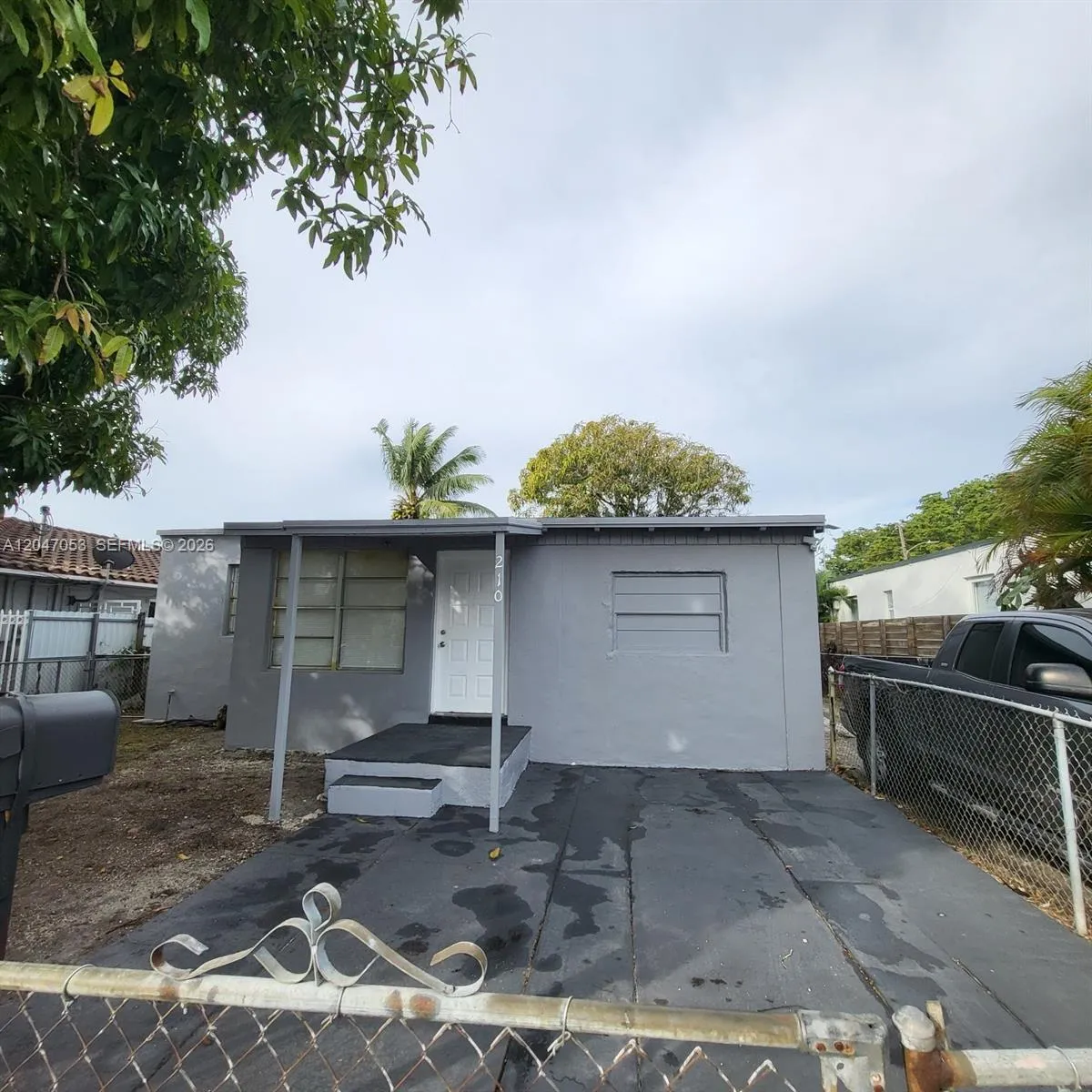 Listing  210 SW 30th Avenue 210, Miami, FL 33135, Miami, FL 33135
