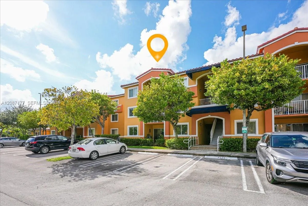 Listing  21000 SW 87th Avenue 204, Cutler Bay, FL 33189, Cutler Bay, FL 33189