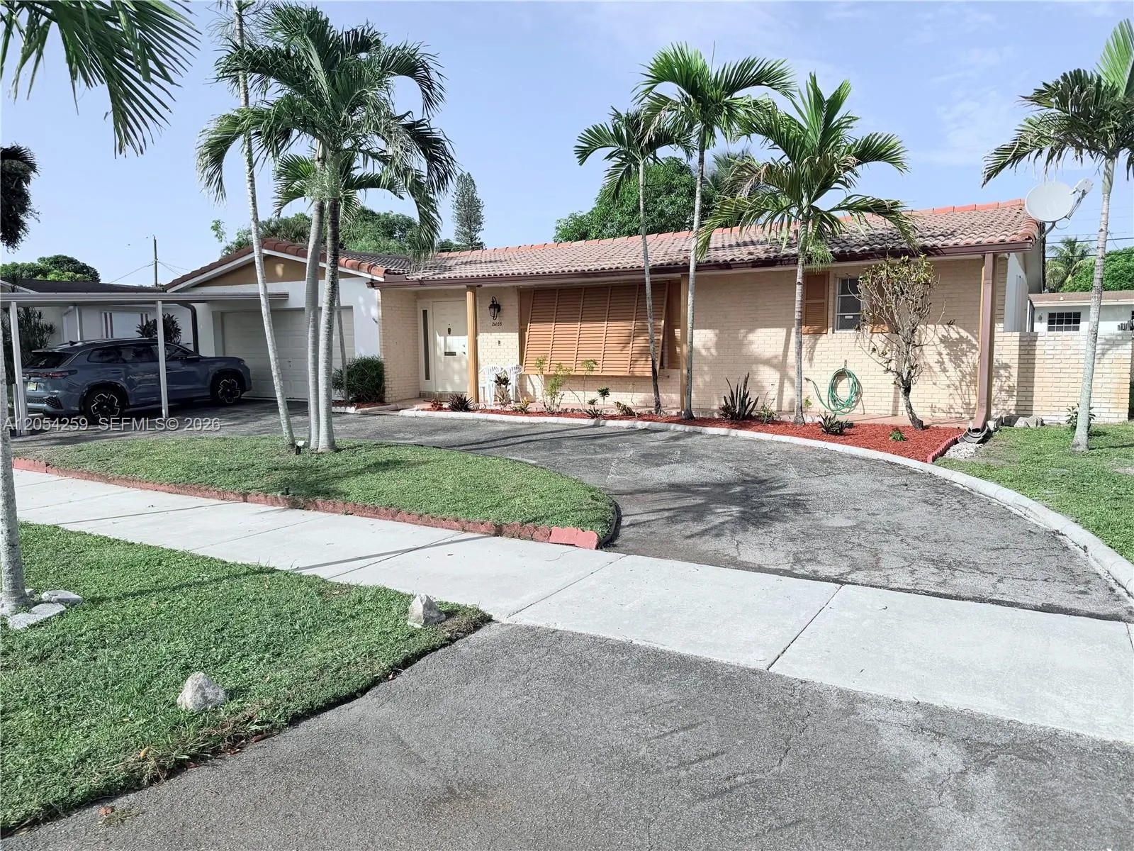 Listing  21105 NW Miami Court, Miami Gardens, FL 33169, Miami Gardens, FL 33169