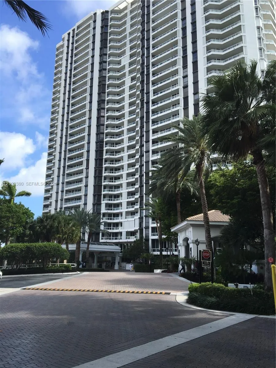 Listing  21150 NE 38th Avenue 2202, Aventura, FL 33180, Aventura, FL 33180