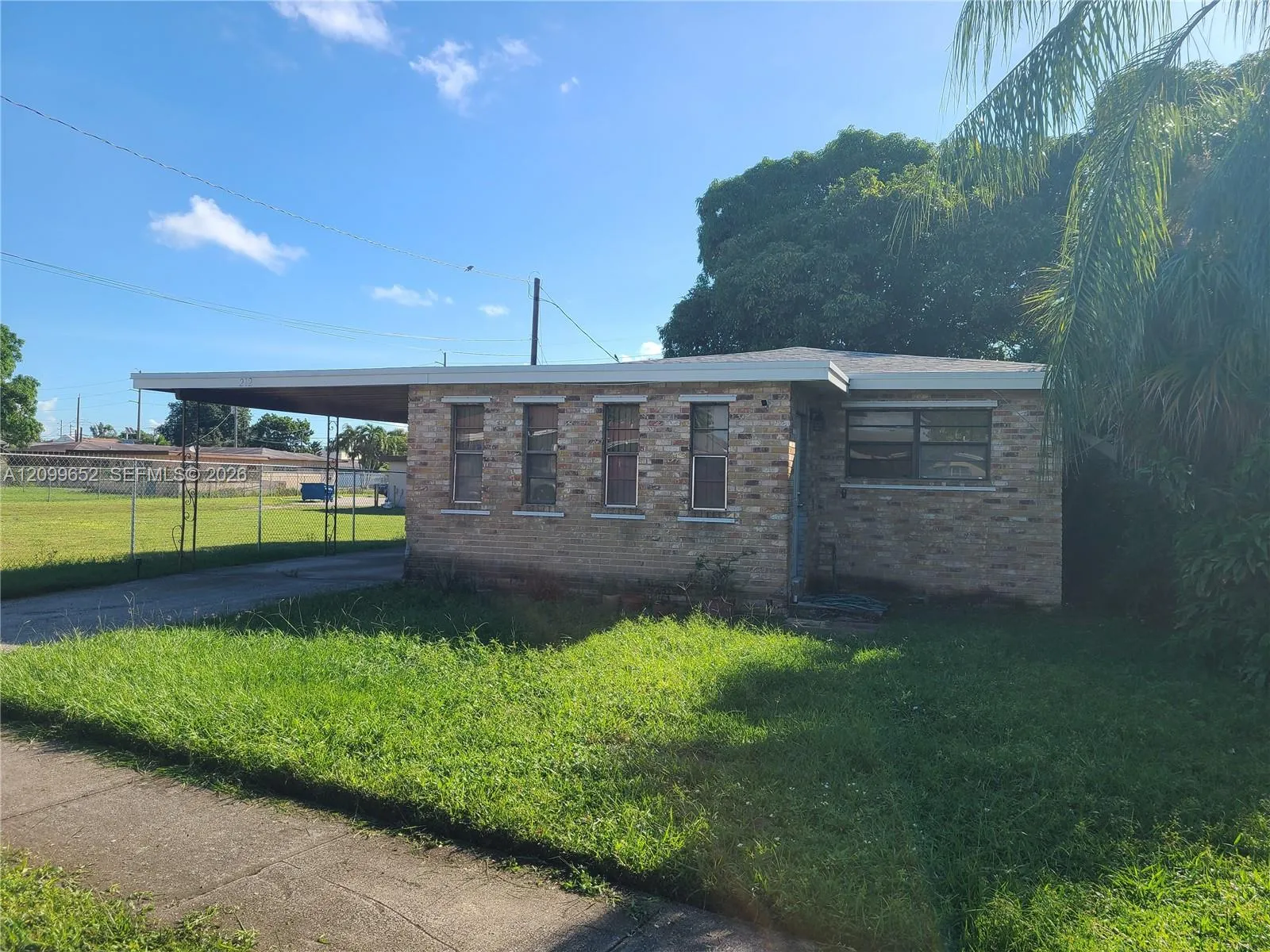 View details of listing 212 NW 6th Avenue, Dania Beach, FL 33004 Dania Beach with MLS# 