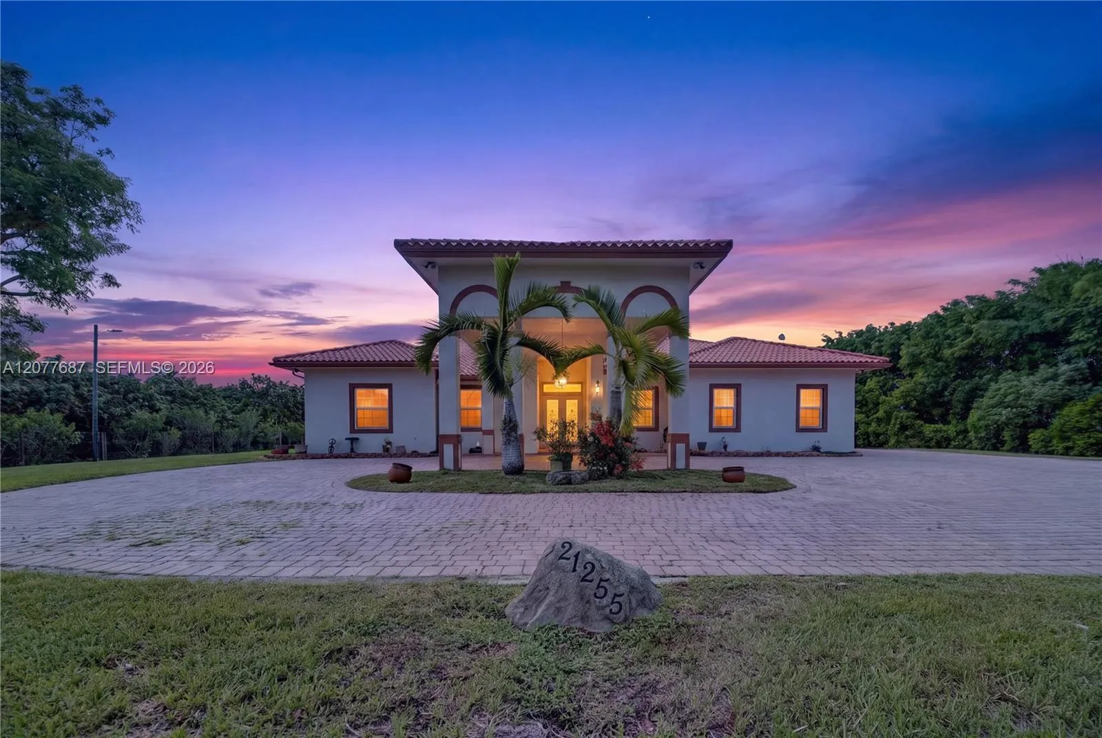 View details of listing 21255 SW 213th Ave Road, Miami, FL 33187 Miami with MLS#