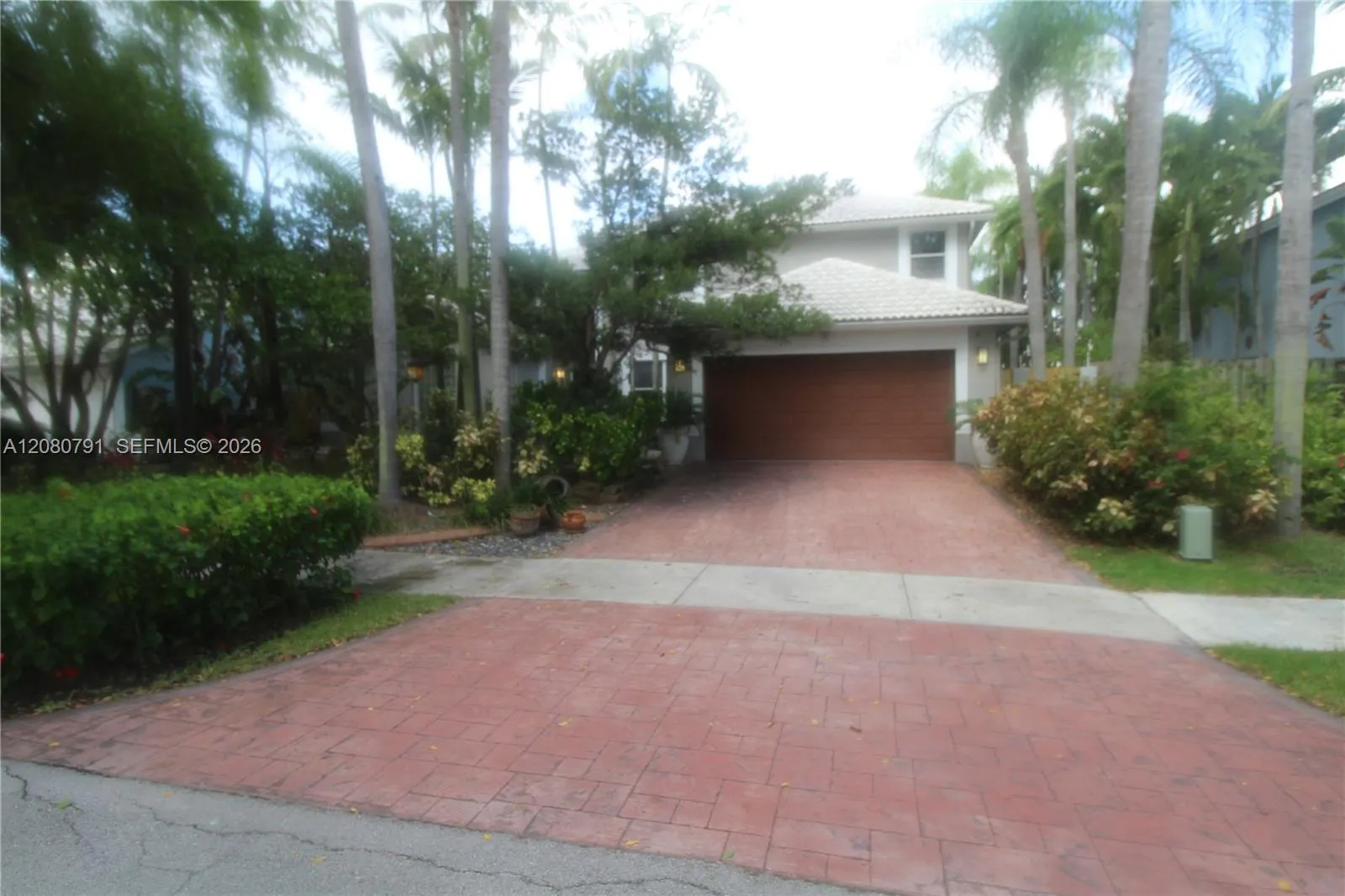 View details of listing 21340 SW 94th Avenue, Cutler Bay, FL 33189 Cutler Bay with MLS#
