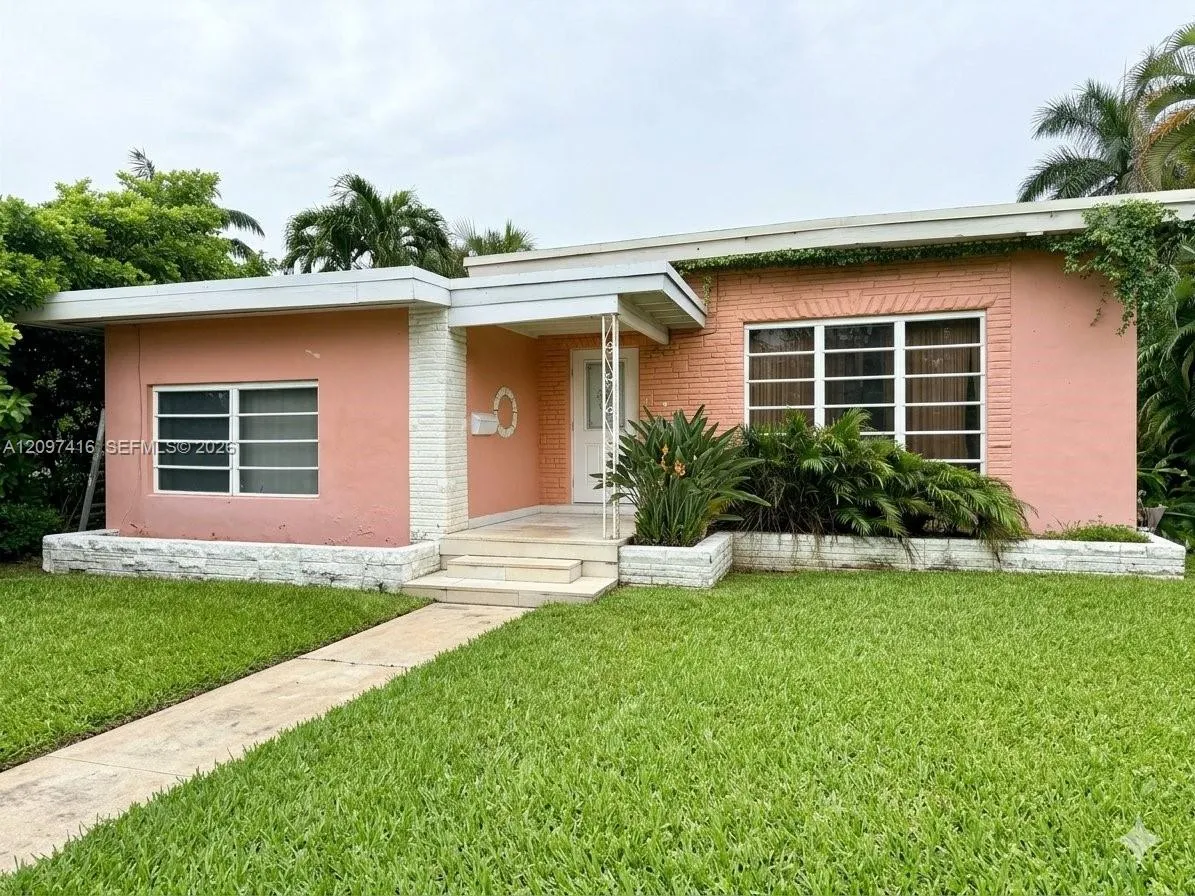 View details of listing 2141 NE 124th Street, North Miami, FL 33181 North Miami with MLS#