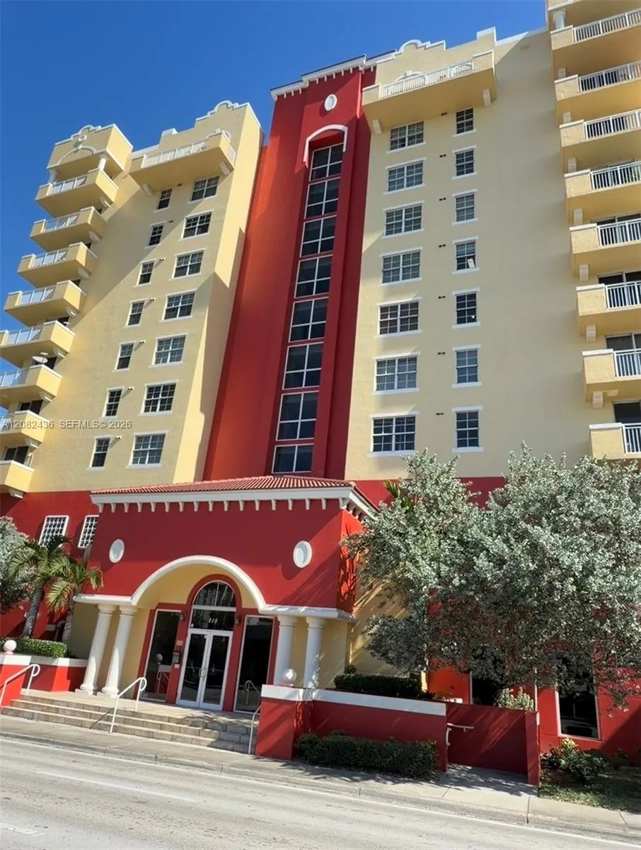 Listing  215 SW 42nd Avenue 803, Miami, FL 33134, Miami, FL 33134
