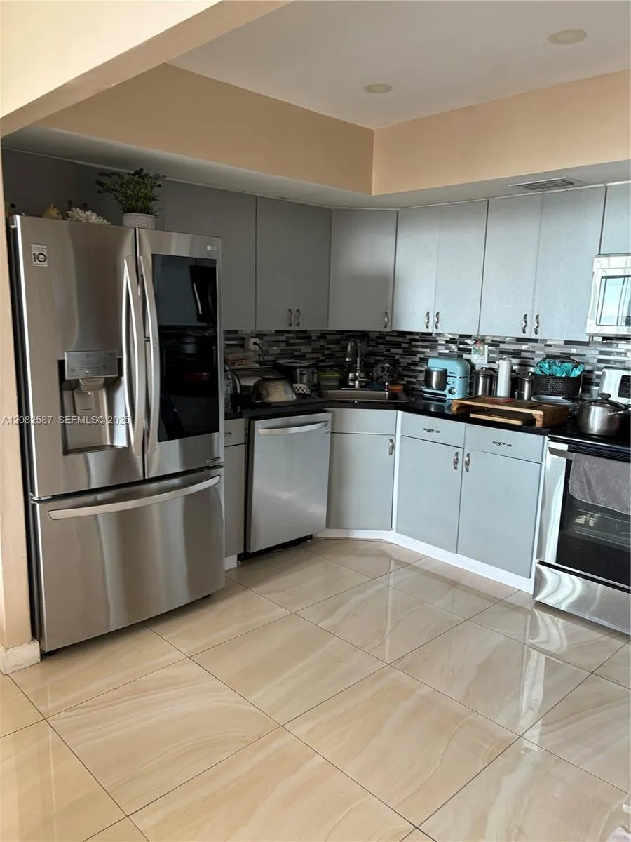 Listing  2150 Sans Souci Boulevard B1605, North Miami, FL 33181, North Miami, FL 33181