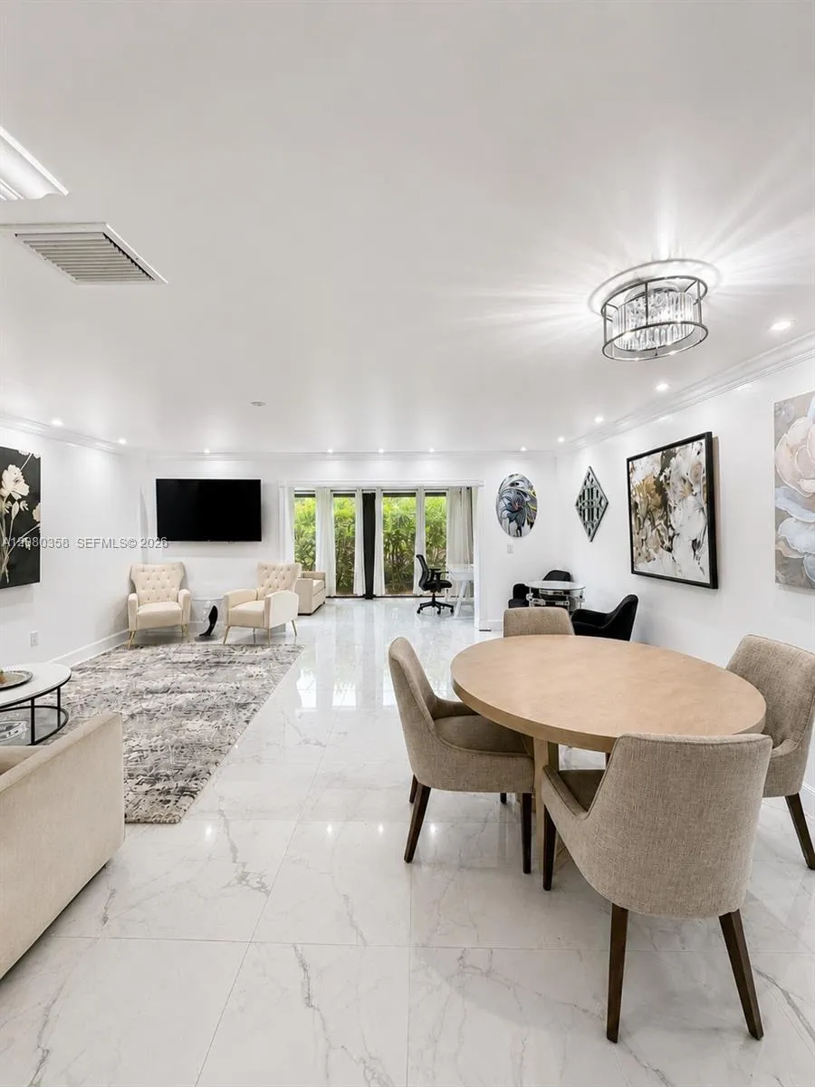 View details of listing 21866 Cypress Circle 31C, Boca Raton, FL 33433 Boca Raton with MLS#