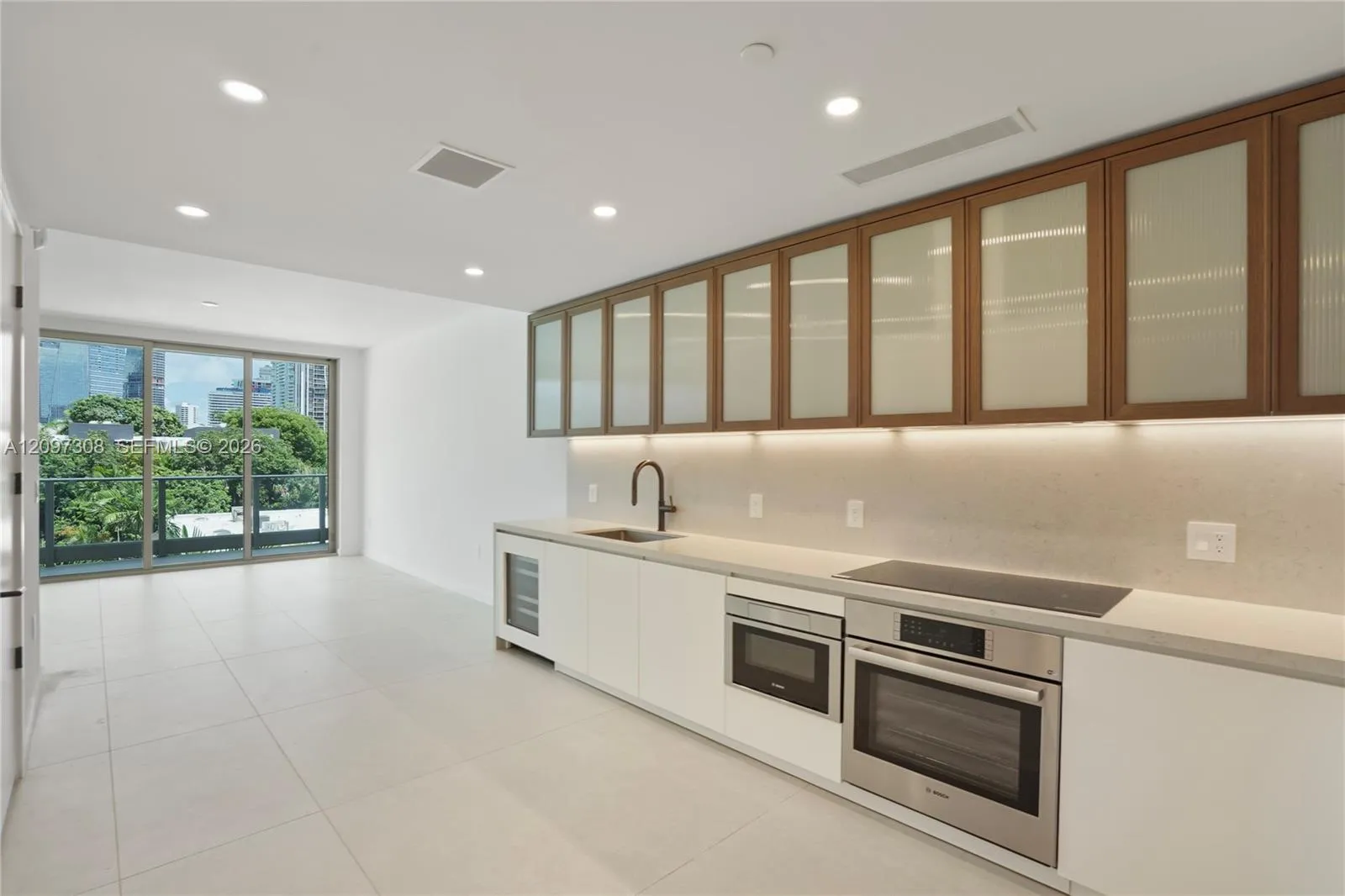 Listing  2200 Brickell Avenue 306, Miami, FL 33129, Miami, FL 33129