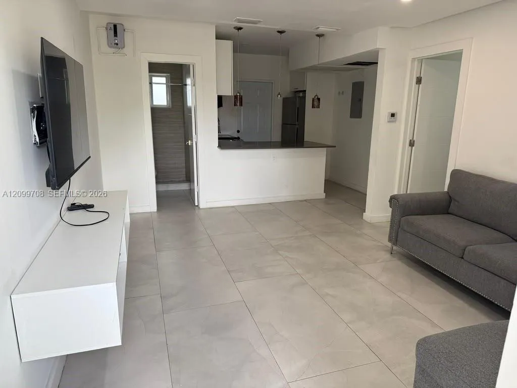 View details of listing 2201 Greene Street 1, Hollywood, FL 33020 Hollywood with MLS# 